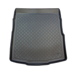 Bandeja de plastico antideslizante para Volkswagen Passat (B8) 12.2014- /+ Facelift 2019 (sedan; solo para las versiones con rueda de repuesto normal (sin rueda de emergencia / kit de repuesto))