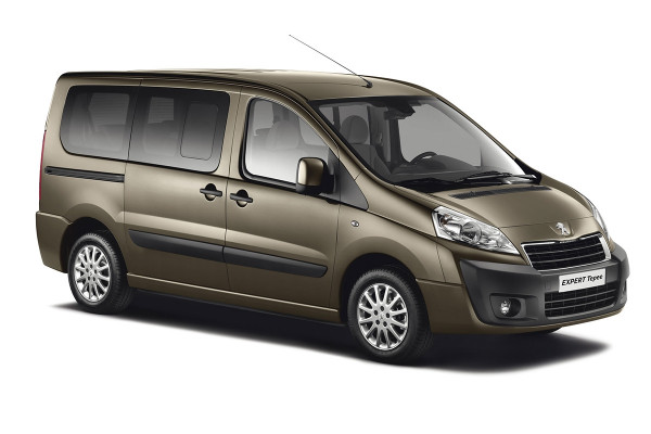 Bandeja de plastico antideslizante Peugeot Expert Bus 2007- protege el maletero a medida - online